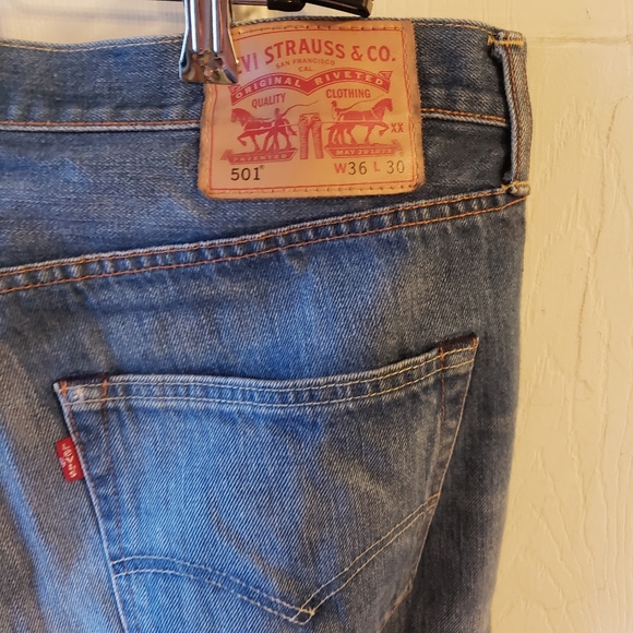 Levi’s original 501 straight leg medium wash jeans W36 x L30 - Picture 7 of 10